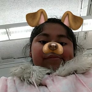 Meet your Posher, Adelina